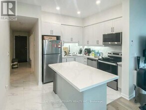 600 Fleet St in Toronto, ON - Building Photo - Building Photo