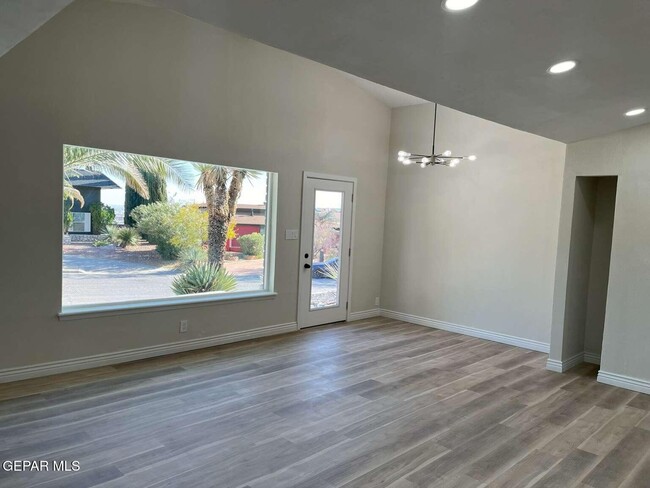 1505 Rocky Bluff Dr in El Paso, TX - Building Photo - Building Photo