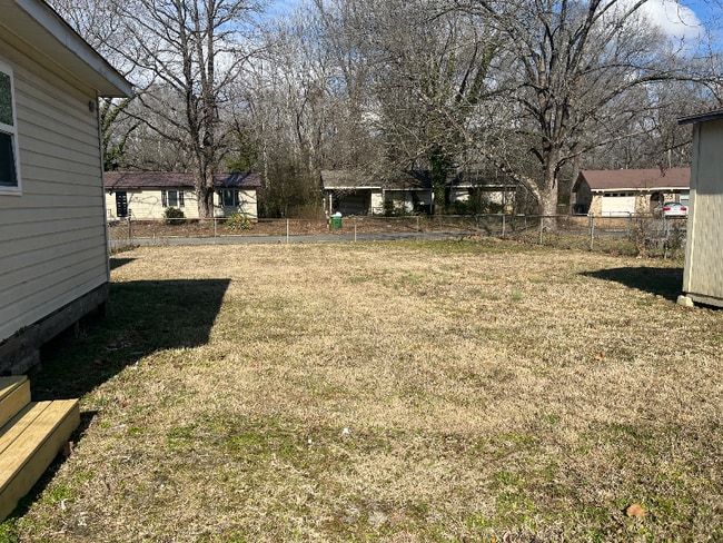 14 Crest Ln in North Little Rock, AR - Foto de edificio - Building Photo
