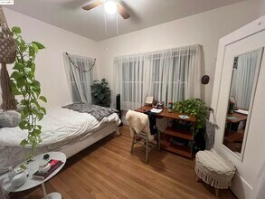2948 HILLEGASS Ave in Berkeley, CA - Building Photo - Building Photo