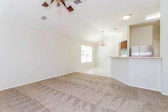 5528 Spring Ridge Dr in Watauga, TX - Building Photo - Building Photo