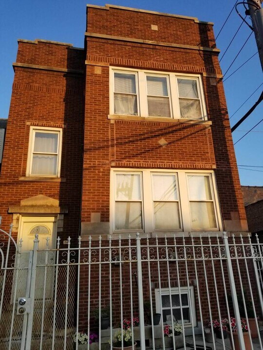 1540 N Hamlin Ave in Chicago, IL - Building Photo