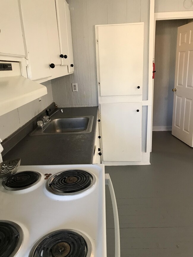 822 Edwards St in Hattiesburg, MS - Building Photo - Building Photo