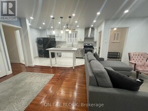 216 Donlands Ave in Toronto, ON - Building Photo - Building Photo