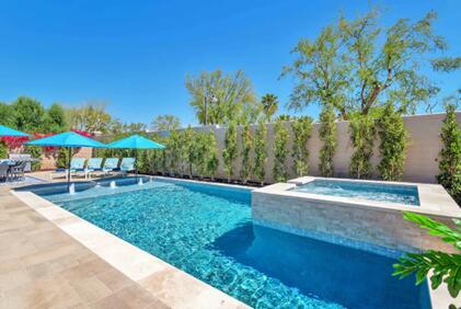 43784 Riunione Pl in Indio, CA - Foto de edificio