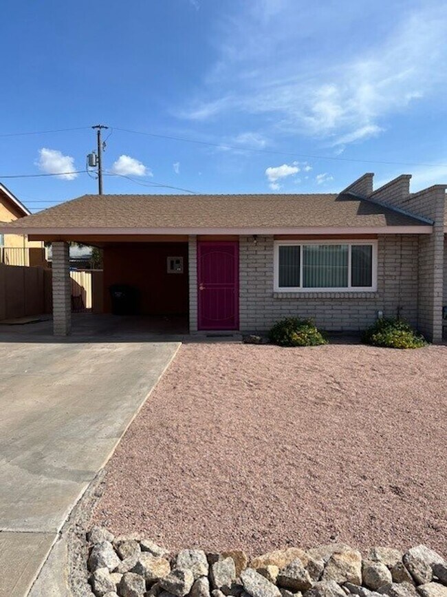 property at 1521 E Ironwood Dr