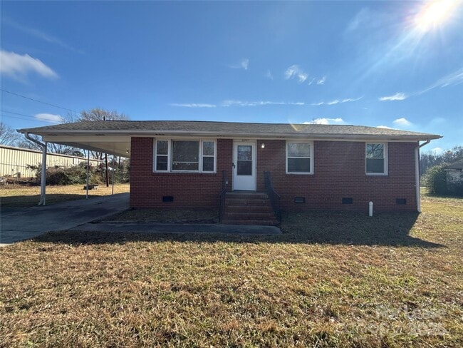 property at 6005 Waxhaw Hwy