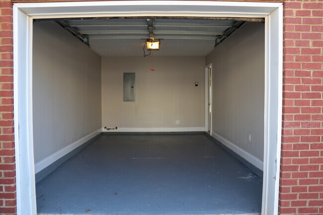 322 Tara Commons Cir in Loganville, GA - Building Photo - Building Photo