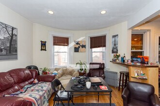69 Babcock St in Brookline, MA - Building Photo - Building Photo