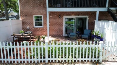 13831 Orange Sunset Dr in Tampa, FL - Building Photo - Building Photo