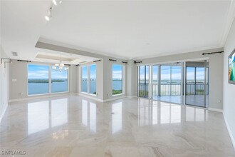 4801 Bonita Bay Blvd in Bonita Springs, FL - Foto de edificio - Building Photo