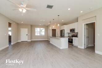 109 Hillock Ave NW in Palm Bay, FL - Building Photo - Building Photo