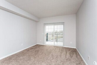 866 Taylor Station Rd, Unit 201 in Columbus, OH - Building Photo - Building Photo