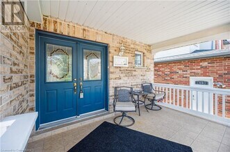 704 Brandenburg Blvd in Waterloo, ON - Building Photo - Building Photo