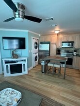17214 Front Beach Rd, Unit B21 in Panama City Beach, FL - Building Photo - Building Photo