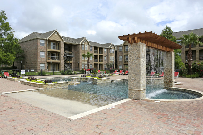 The Enclave Student Housing in College Station, TX - Building Photo - Building Photo