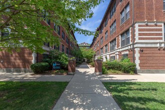 5326-5336 S. Greenwood Avenue in Chicago, IL - Building Photo - Building Photo