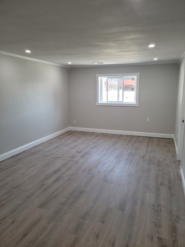 122 E Sandusky St, Unit 205 in Findlay, OH - Building Photo - Building Photo