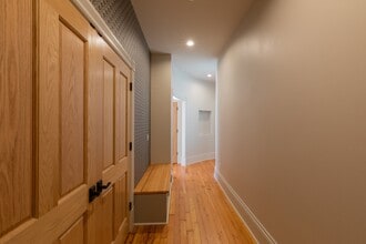 Newburg Flats On Pearl**No Vacancies** in La crosse, WI - Building Photo - Building Photo