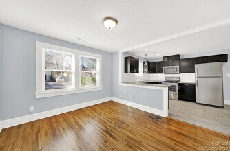 2212 Edison St in Charlotte, NC - Building Photo - Building Photo