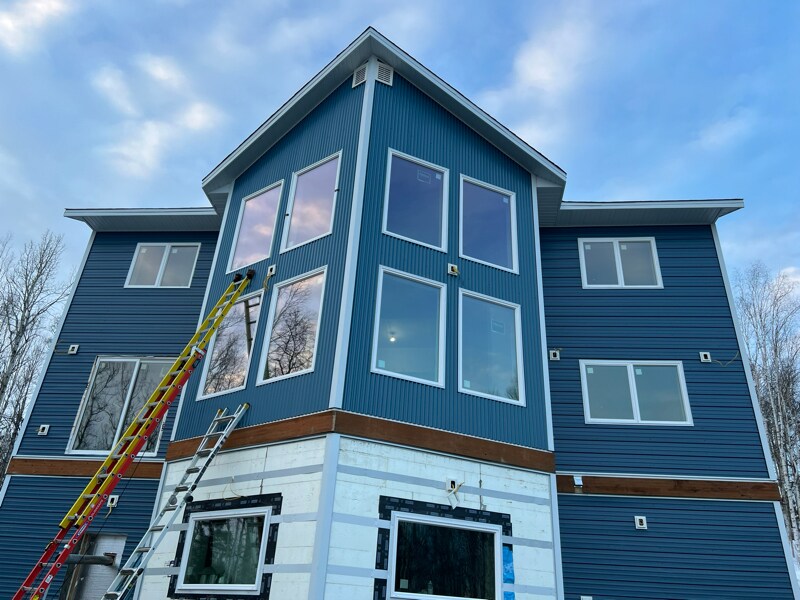 1239 Golden Heart Dr in Fairbanks, AK - Building Photo