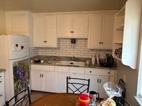 14242 Locust St in Armona, CA - Building Photo - Building Photo