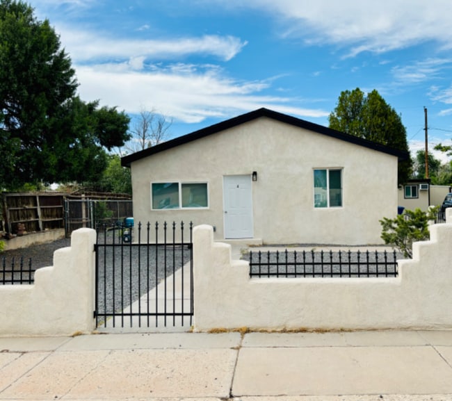 property at 1325 San Andres Ave NW