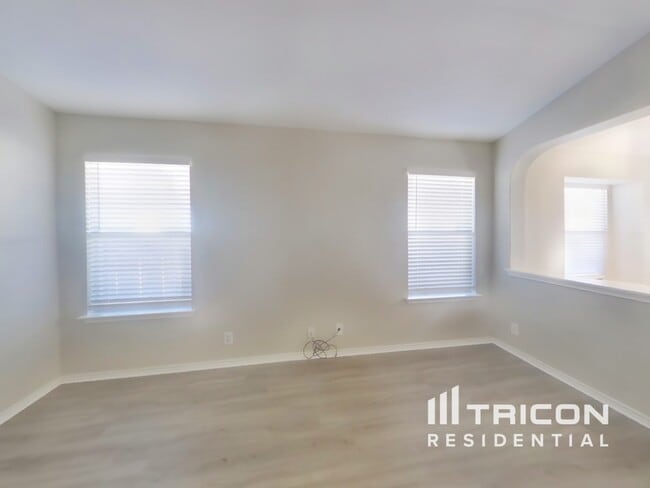 332 Hummingbird Dr in New Braunfels, TX - Building Photo - Building Photo