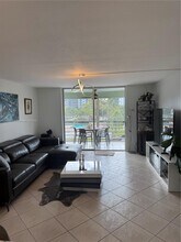 505 E Dania Beach Blvd in Dania Beach, FL - Building Photo - Building Photo