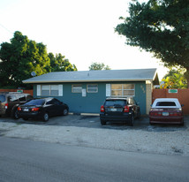 932 NE 16th Ave in Fort Lauderdale, FL - Foto de edificio - Building Photo