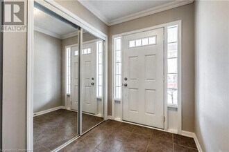 280 Wetenhall Landing in Milton, ON - Building Photo - Building Photo