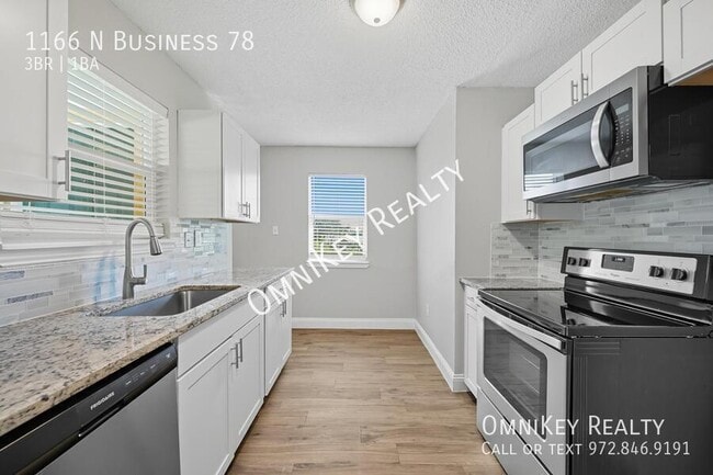 1166 N Texas 78 Business in Blue Ridge, TX - Building Photo - Building Photo