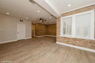 6410 S Minerva Ave in Chicago, IL - Building Photo - Building Photo