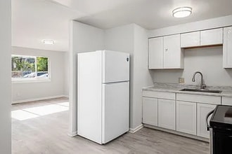 1948 Oakland Park Ave in Columbus, OH - Foto de edificio - Building Photo