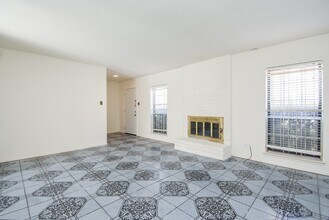 4022 Belle Park Dr in Houston, TX - Building Photo - Building Photo