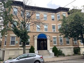 75 Chester St, Unit 4 in Boston, MA - Building Photo