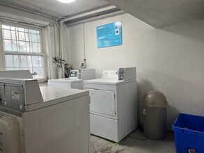 340 Highland Ave, Unit 2 in Malden, MA - Foto de edificio - Building Photo