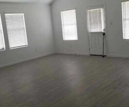 2700 San Martin Ln in Seguin, TX - Building Photo - Building Photo