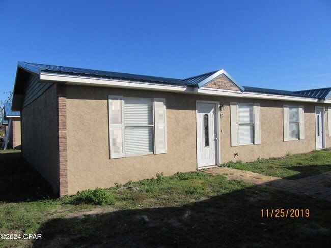 1104 W 19th Ct in Lynn Haven, FL - Building Photo - Building Photo