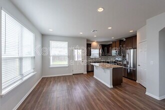 10812 Harwood Overlook Pass in Austin, TX - Building Photo - Building Photo