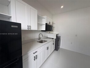 15145 SW 30th St-Unit -0 in Miami, FL - Building Photo - Building Photo