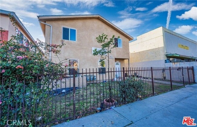 property at 10605 Avalon Blvd