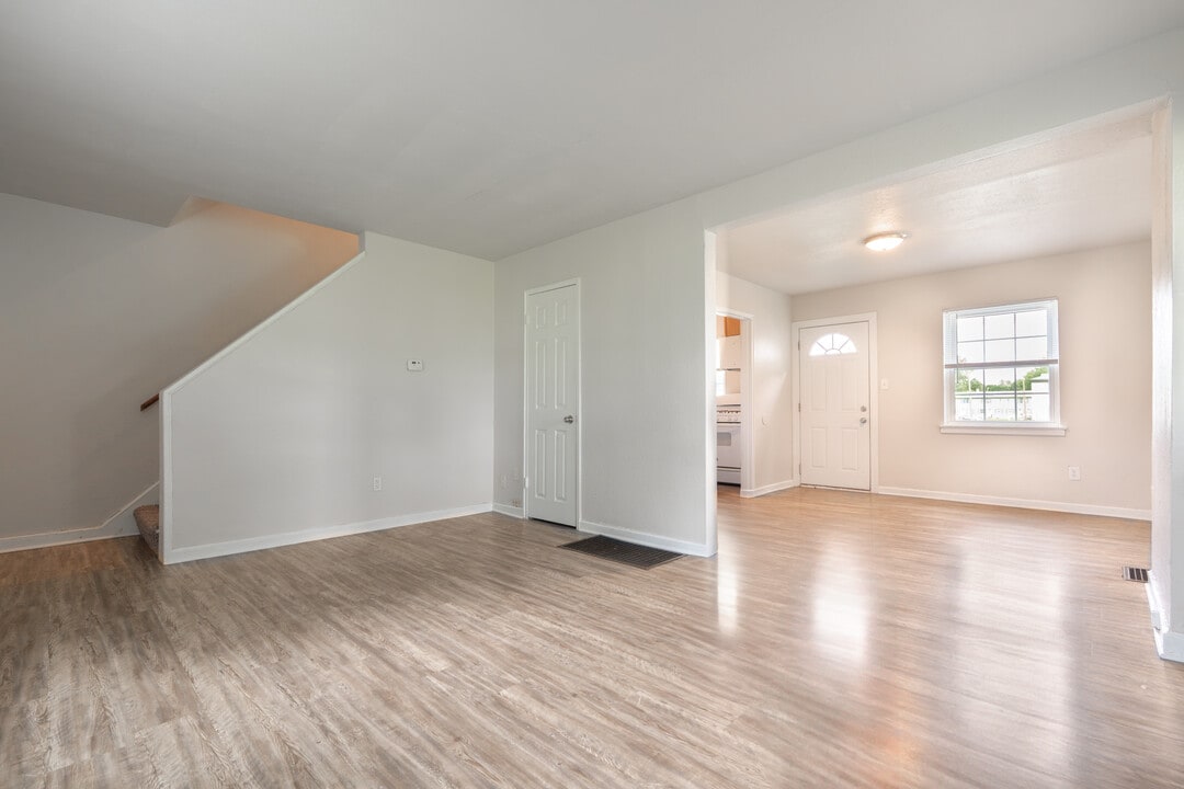 Beechmont Townhomes in Louisville, KY - Foto de edificio