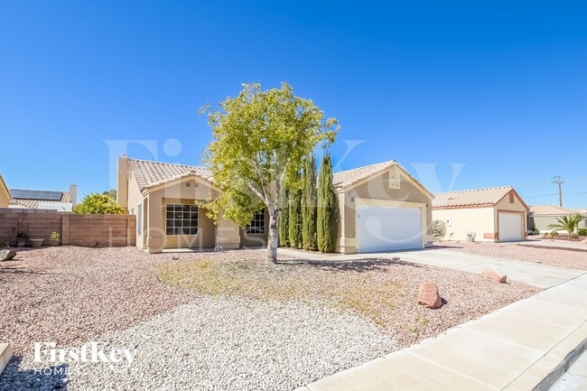 811 Mesa Pine Ct in Henderson, NV - Foto de edificio - Building Photo