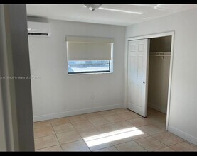 6780 SW 44th St in Miami, FL - Building Photo - Building Photo