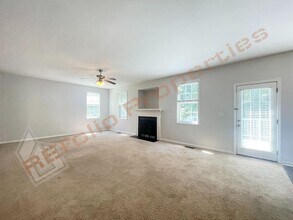 112 Taylors Creek Ct in Raleigh, NC - Building Photo - Building Photo