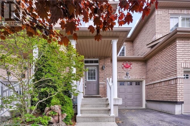 110 Highland Rd E in Kitchener, ON - Building Photo - Building Photo