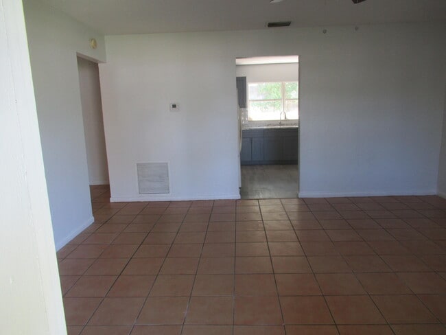 1221 SW 11th Ave in Deerfield Beach, FL - Building Photo - Building Photo