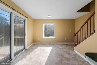 400 Emily Ln in Winchester, VA - Building Photo - Building Photo