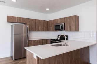 400 Element in Provo, UT - Building Photo - Interior Photo